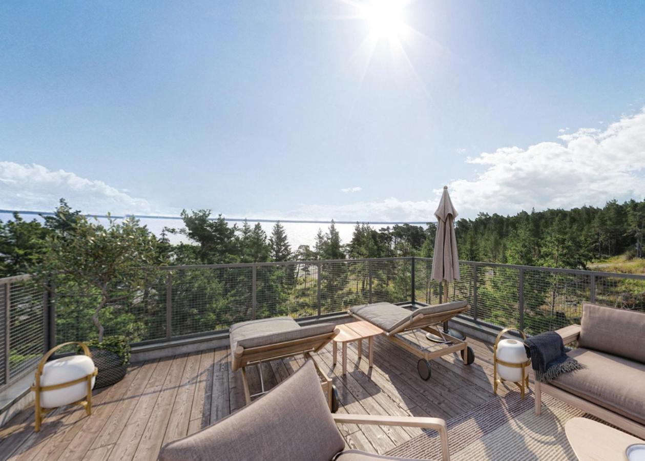 Vaestoes Strand By First Hotels Lärbro 외부 사진