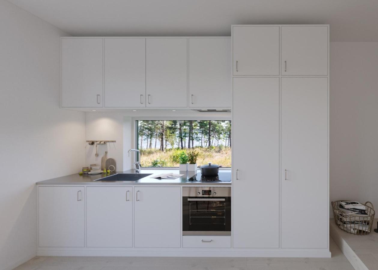 Vaestoes Strand By First Hotels Lärbro 외부 사진