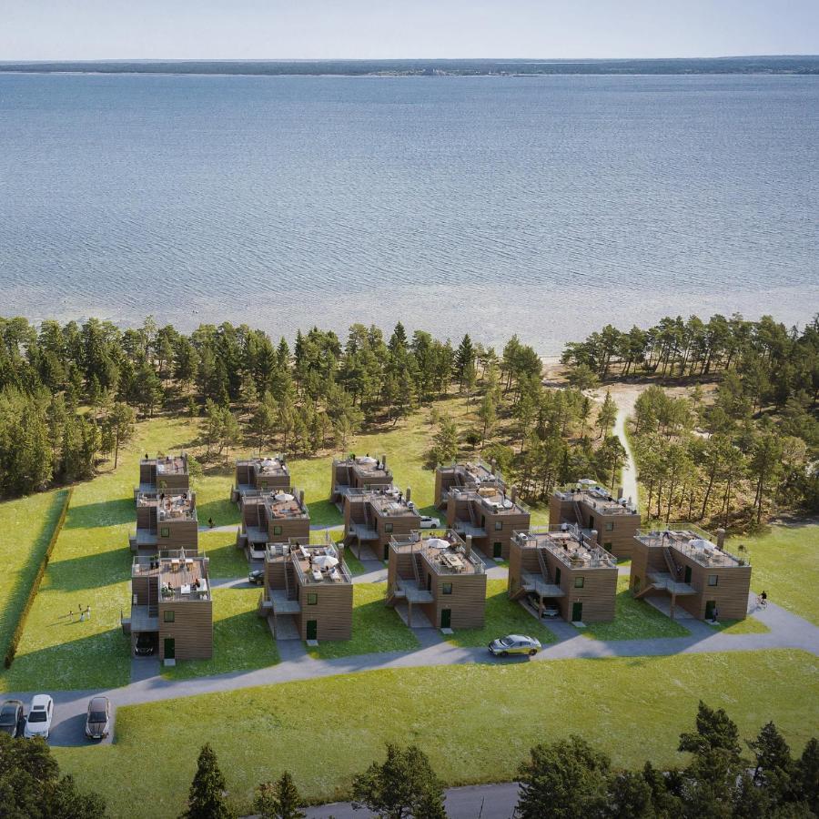 Vaestoes Strand By First Hotels Lärbro 외부 사진